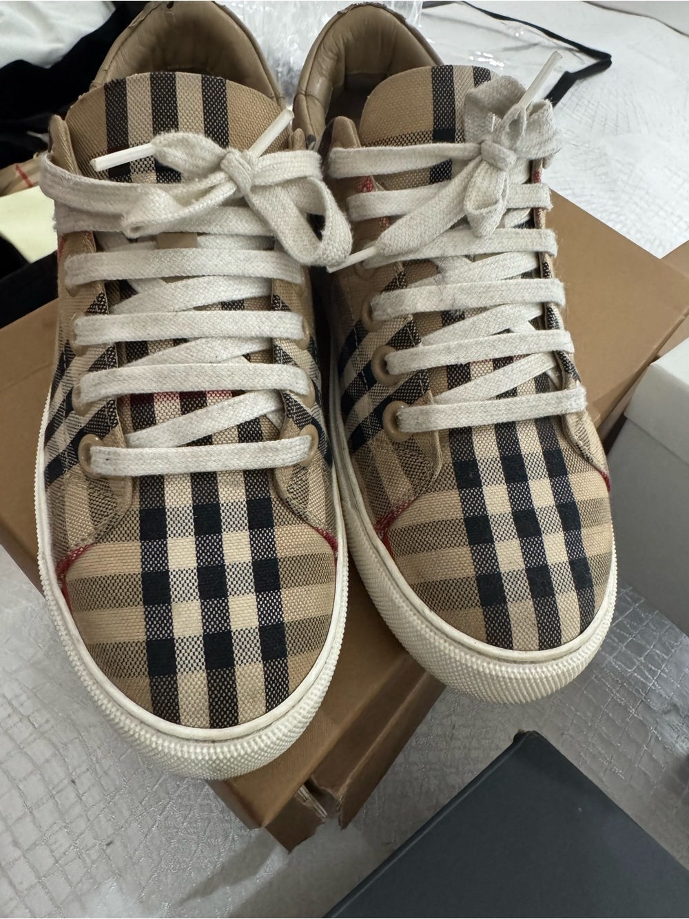 Burberry Beige Plaid Women Sneakers with White Laces